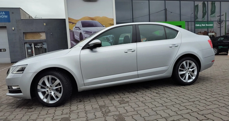 Skoda Octavia cena 63900 przebieg: 171500, rok produkcji 2018 z Gryfice małe 211